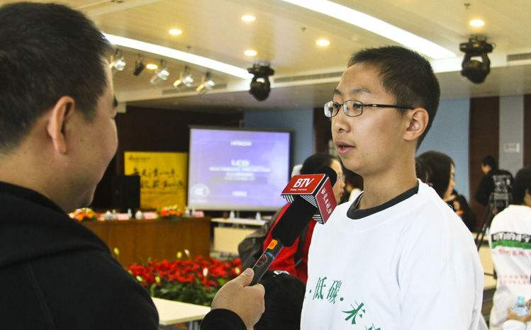 简阳羊肚菌出名了，变得富有了。这位领导者既务实又有企业家精神